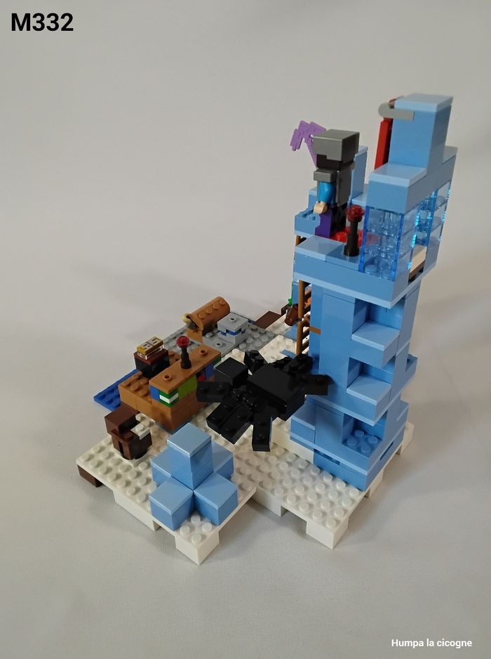 Lego Minecraft 21131 (M332) - photo numéro 3