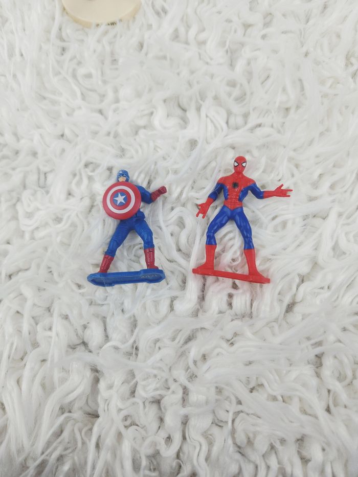 Lot de 3 figurines topper Cake Spiderman Captain América marque Marvel 🎅 - photo numéro 3