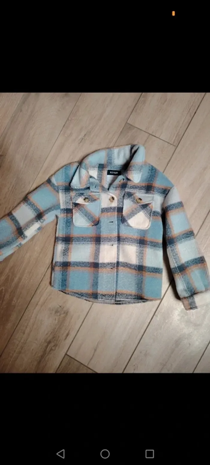 Manteau veste sur chemise