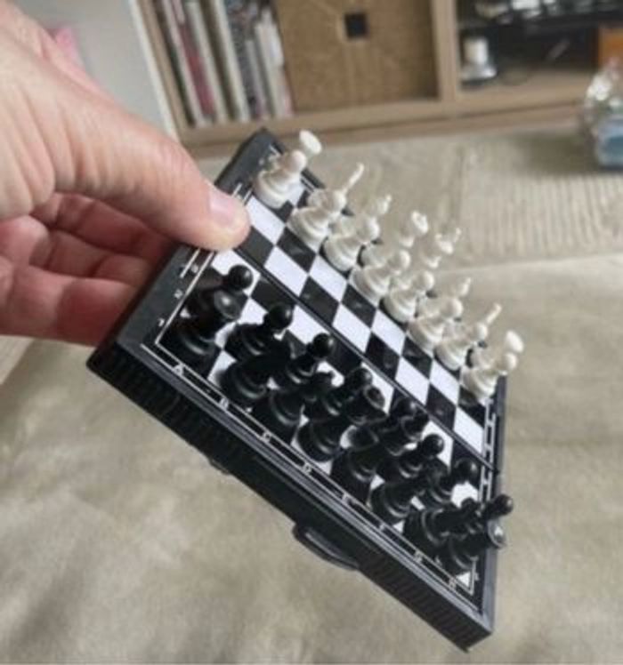 Jeu d échecs magnétique de poche neuf