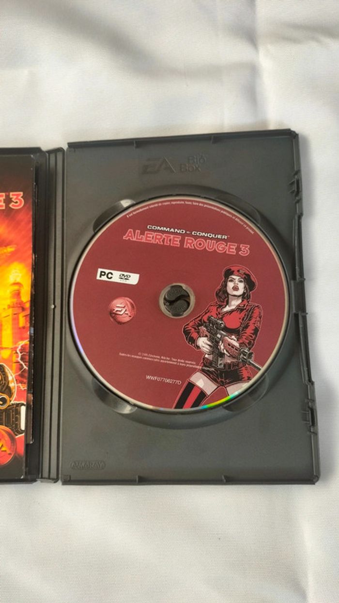 Command & Conquer: Alerte Rouge 3 - PC - photo numéro 4