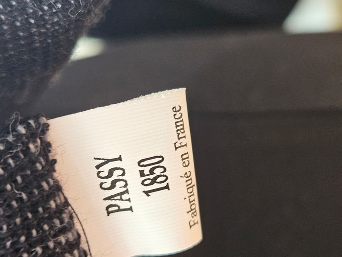 Echarpe enveloppante noire, fabrication française - photo numéro 2