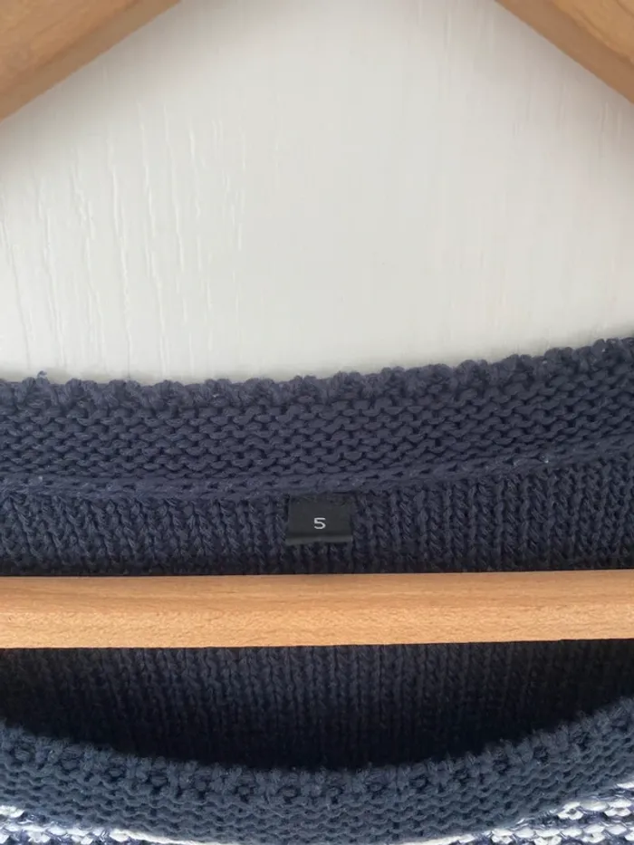 Pull épais bleu marine - photo numéro 2
