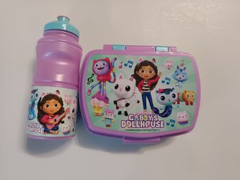 boite à gouter et gourde gabby