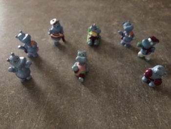 Figurines