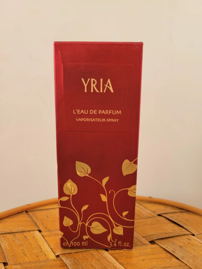 YRIA Eau de parfum 100ml vaporisateur spray Yves Rocher neuf - photo numéro 2