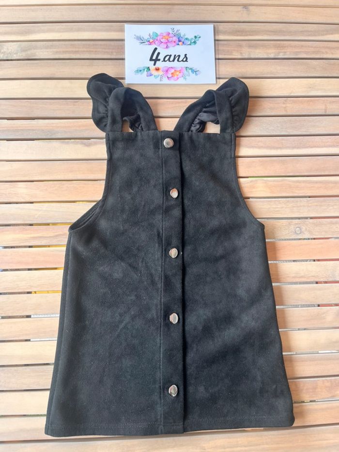 Robe salopette noire gemo 4 ans