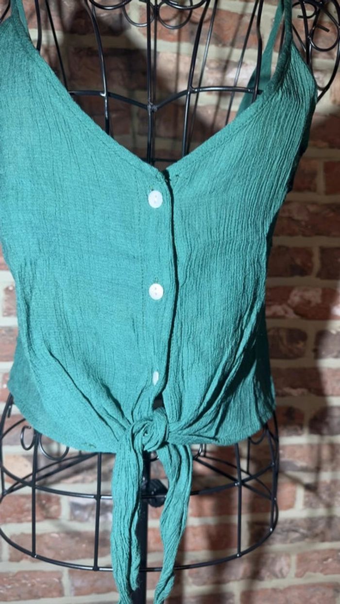 Top vert nylon avec un noeud Shein Taille S / 36 - photo numéro 4