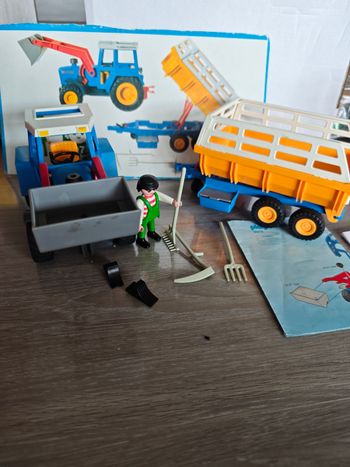 Playmobil 3073 Tracteur et sa remorque