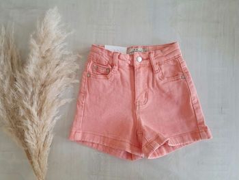 Short Taille 6 ans vendu seul