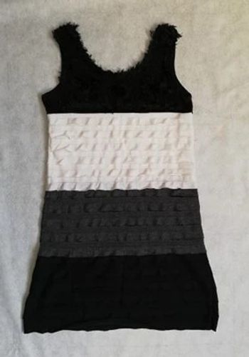 Robe T42 acrylique noir blanc gris #Femme42