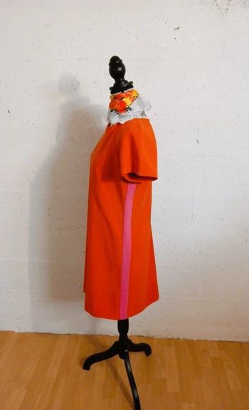 Robe droite taille M bon état