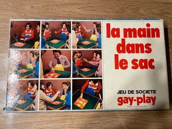 Jeu la main dans le sac 