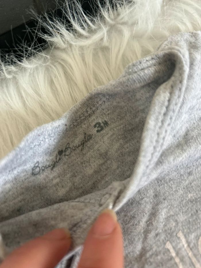 Très beau bodie manches longues 🥰 bougli bougla taille 3 mois - photo numéro 2