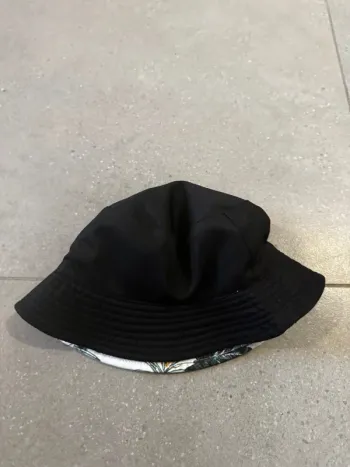 Bob réversible pour femme, taille unique, très bon état