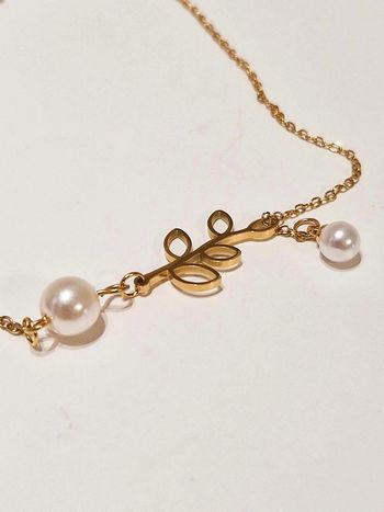 Collier feuilles à perles