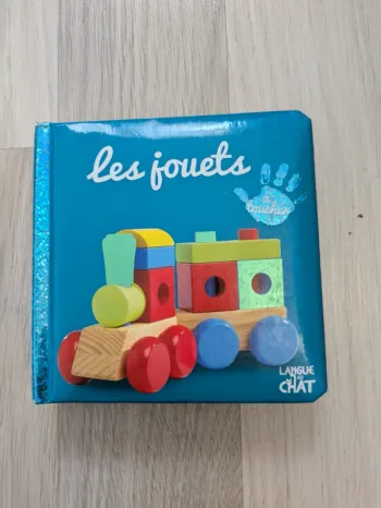 Livre les jouets à toucher