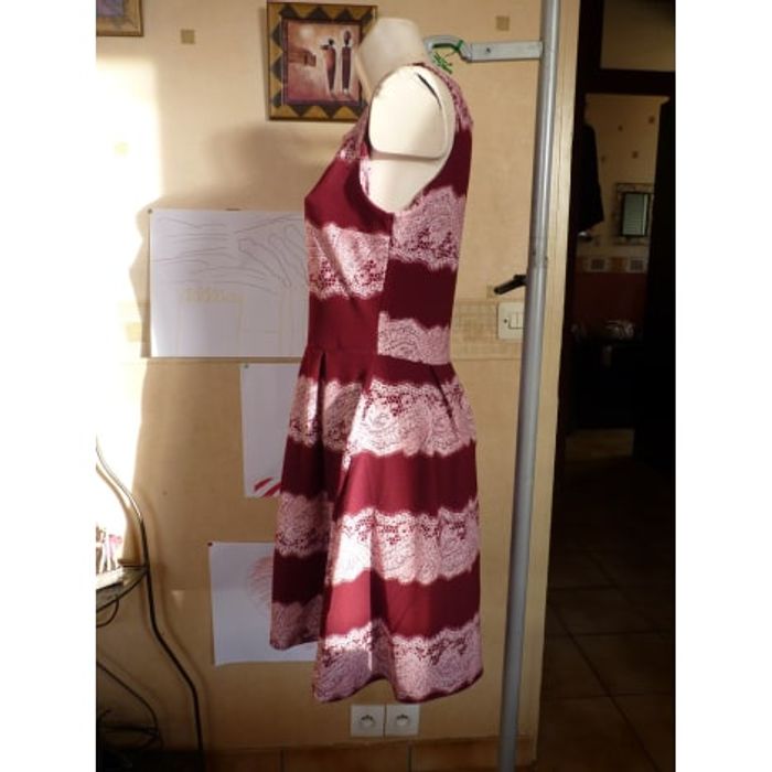 ROBE COURTE FAS - Fille A Suivre - Taille 40 - photo numéro 3