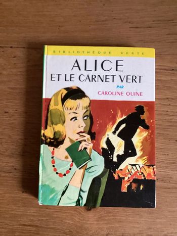 Livre « Alice et le carnet vert »