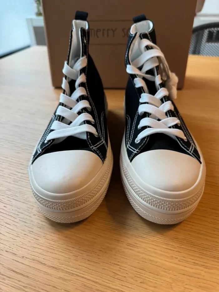 Baskets montantes Merry Scott taille 40 noir neuves - photo numéro 3