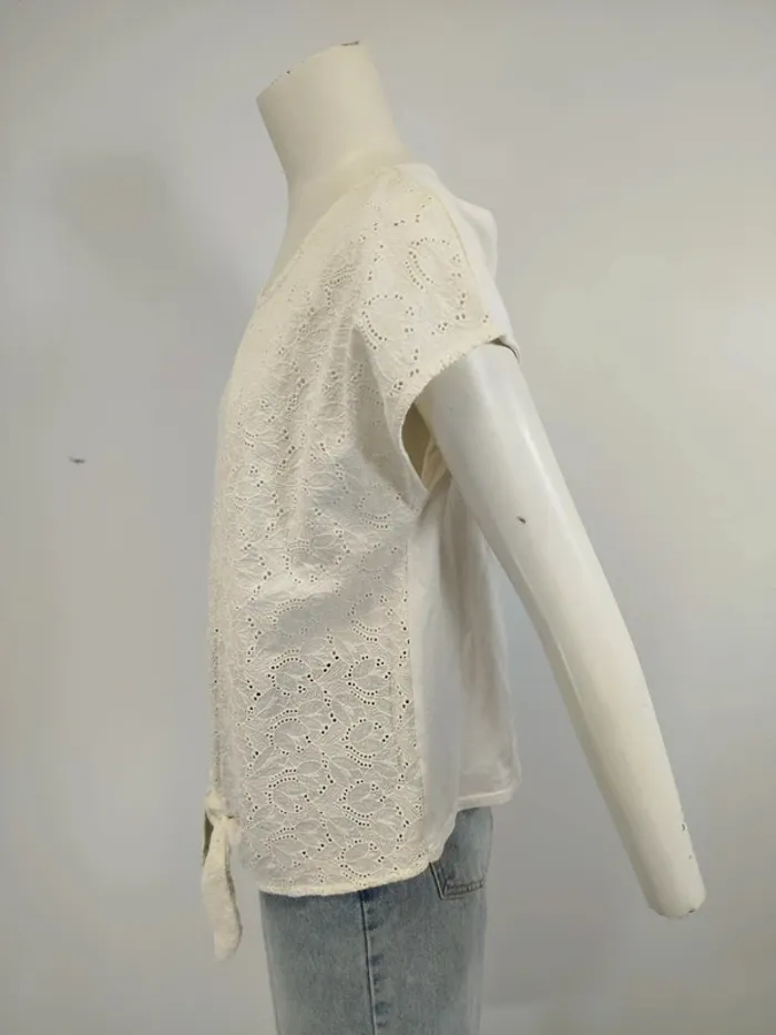Top blanc brodé Camaïeu en coton à nouer devant taille M/L estimée été chic borderie anglaisA625 - photo numéro 3