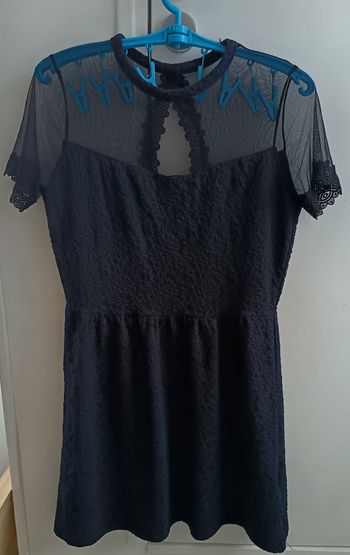 Robe manches courtes Naf Naf taille L en très bon état