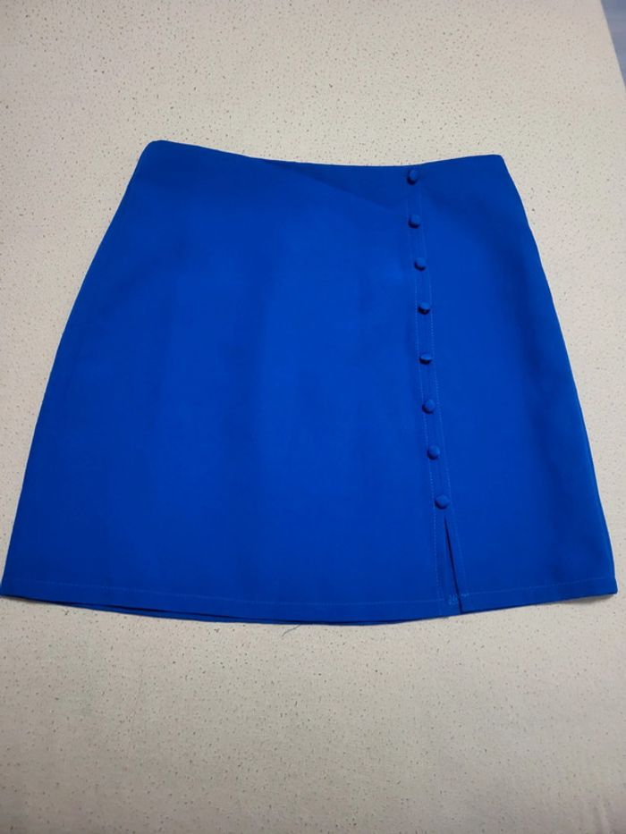 Magnifique jupe bleu .