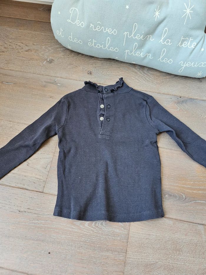 Lot 2 T-shirt 12 mois - photo numéro 3