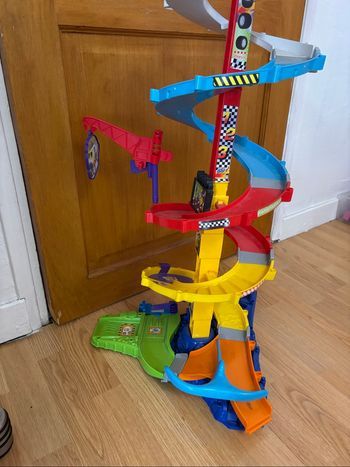 Circuit tut tut bolides avec 2 voitures vtech