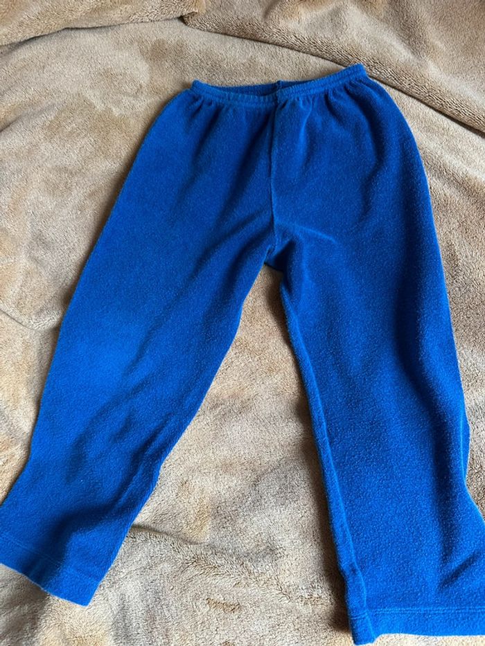 Lot pyjamas 4 ans 1 bas et 2 hauts - photo numéro 2