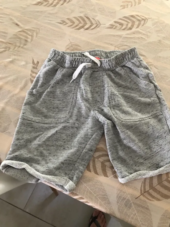 Short tissaia 10 ans
