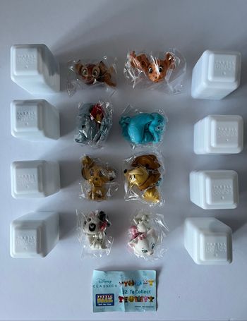 Lot 8 figurines puzzles palz Disney