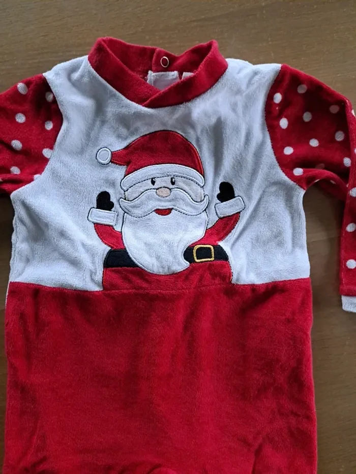 Pyjama père Noël 🎅 - photo numéro 2