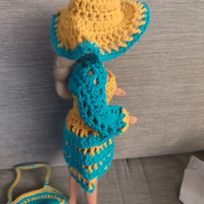 Vêtements pour Barbie 3 € - photo numéro 10