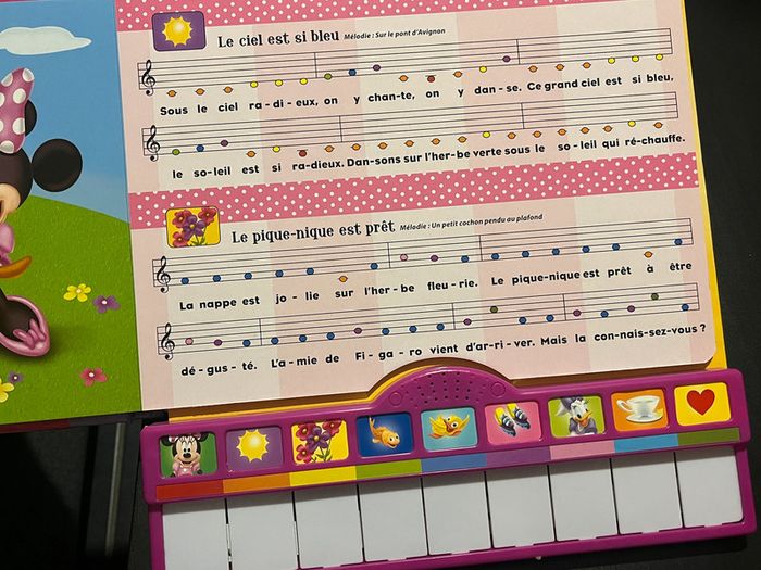 Livre Minnie - Je joue au piano avec Minnie. - photo numéro 5