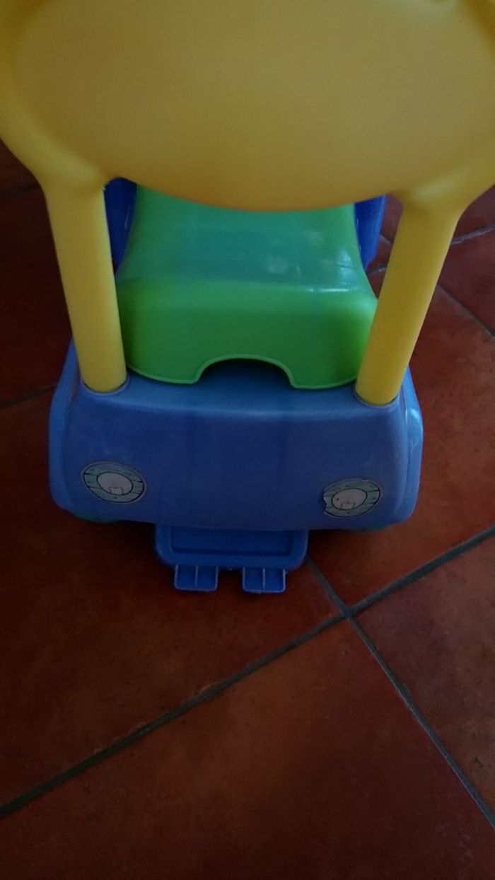 Petite voiture musicale winnie - photo numéro 5