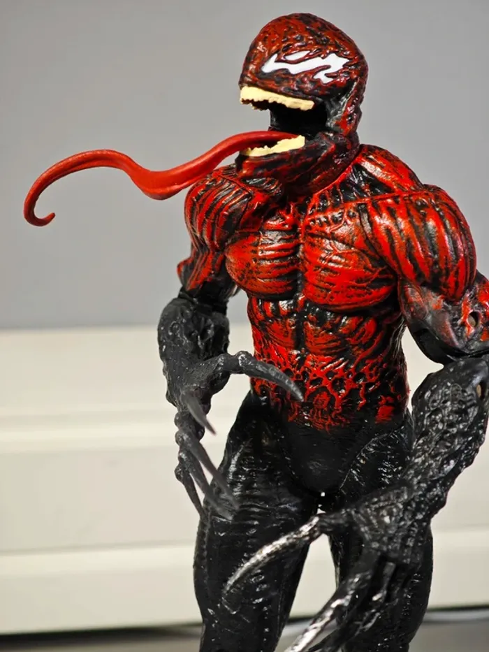 Figurine Venom : Carnage 26cm neuve sans boîte / Deux têtes - photo numéro 10