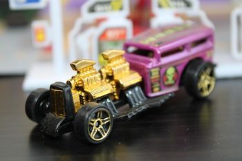 Hot wheels Way 2 fast