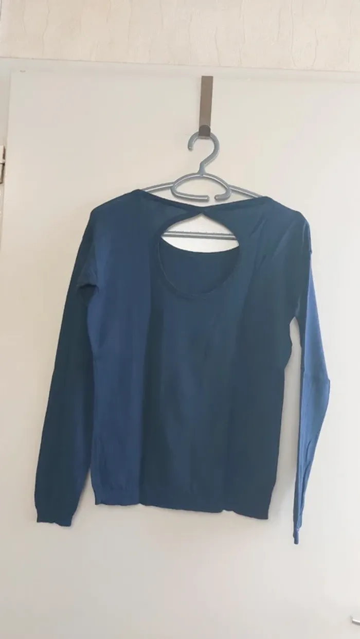 Pull léger taille S - photo numéro 3