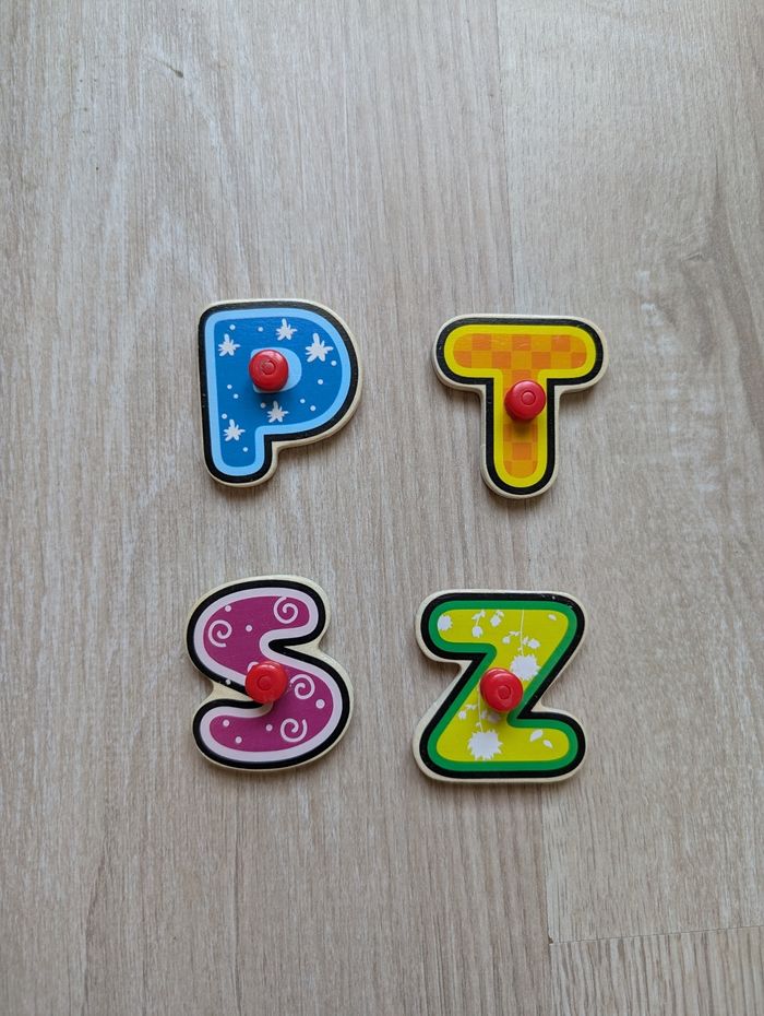 Puzzle en bois lettres - photo numéro 4