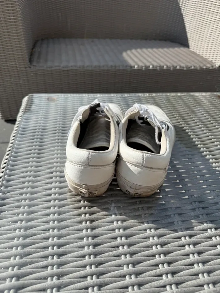 Vans blanche - photo numéro 3