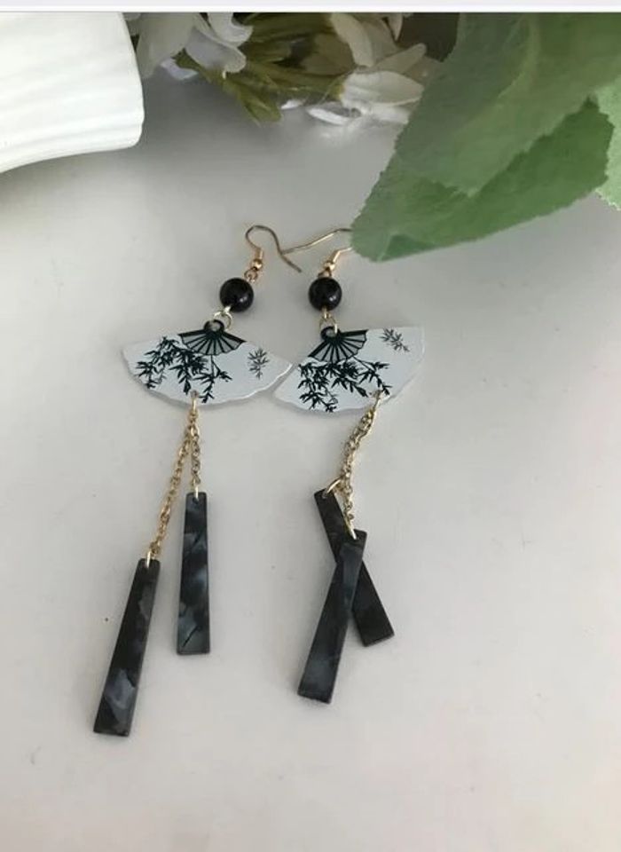 Boucles d'oreilles pendantes style éventail 🌸 - photo numéro 6
