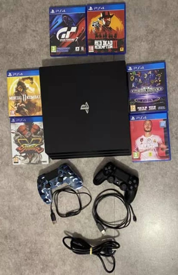 Ps4 Pro 1To avec 6 Jeux