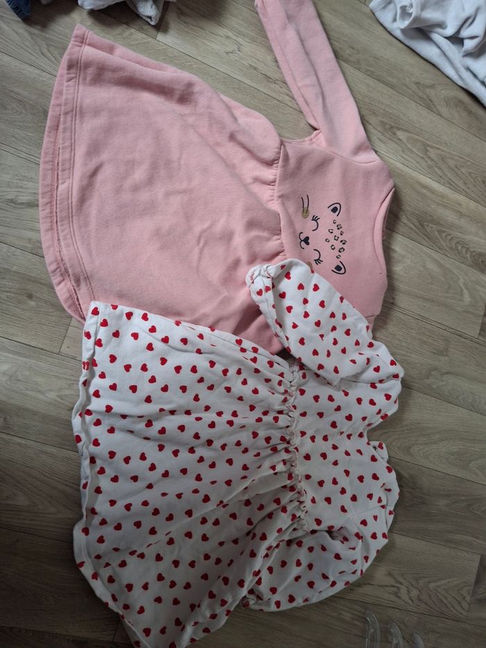 Lots de vetement fille 18 mois - photo numéro 9