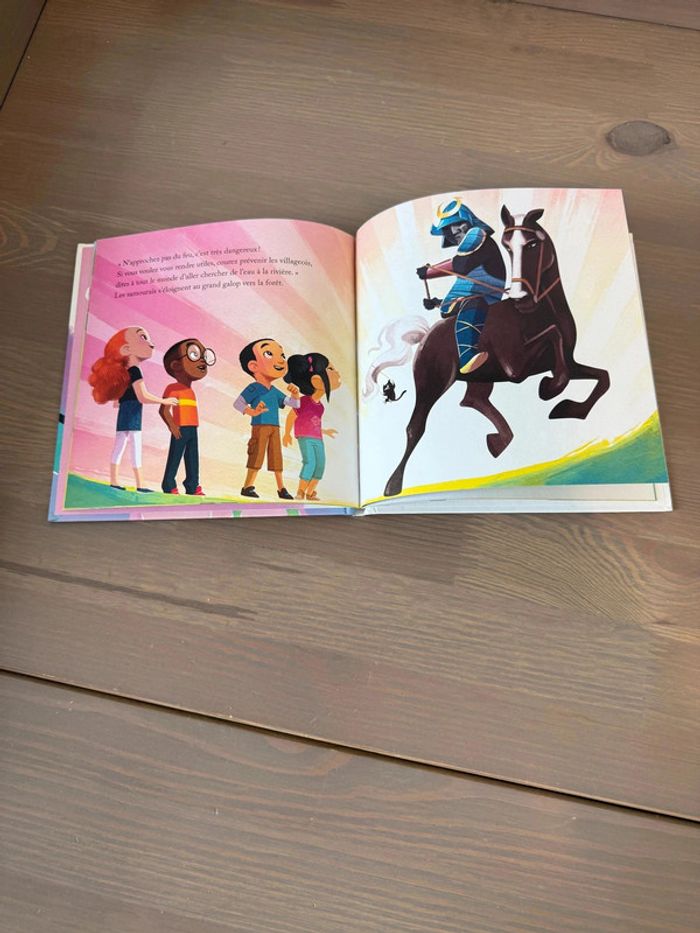 Livre "Le Secret des Samouraïs" de Marc Levy et Carine Hinder - Très Bon État - photo numéro 3