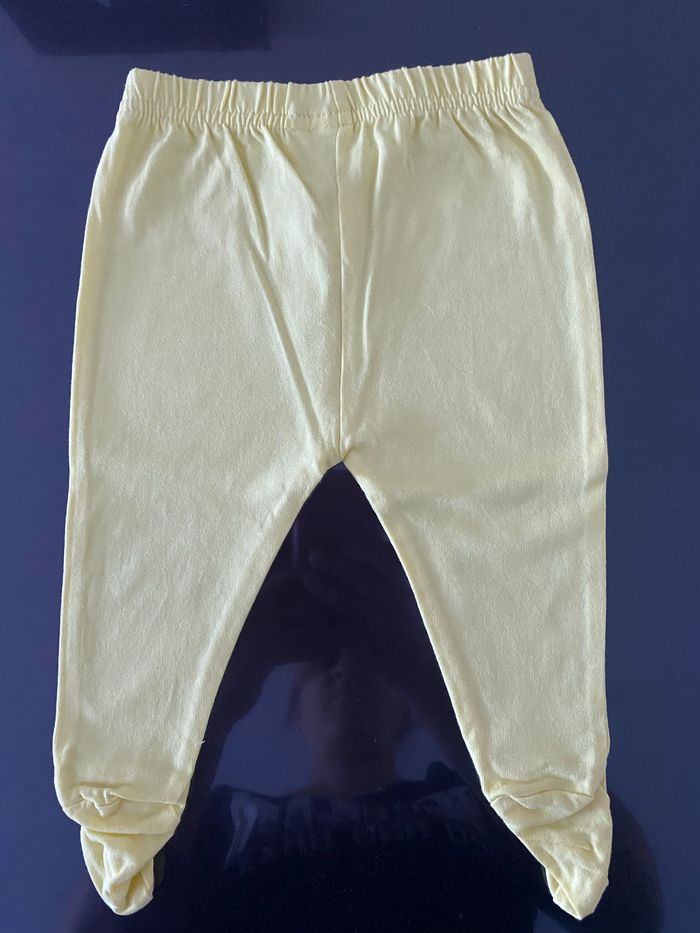 Pantalons taille 3 mois - photo numéro 2