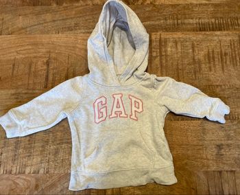 Sweat à capuche GAP – 12-18 mois