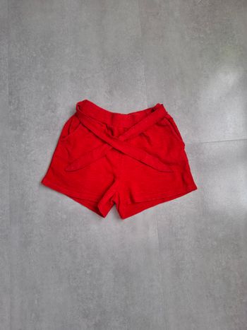 Short tape à l œil 8 ans