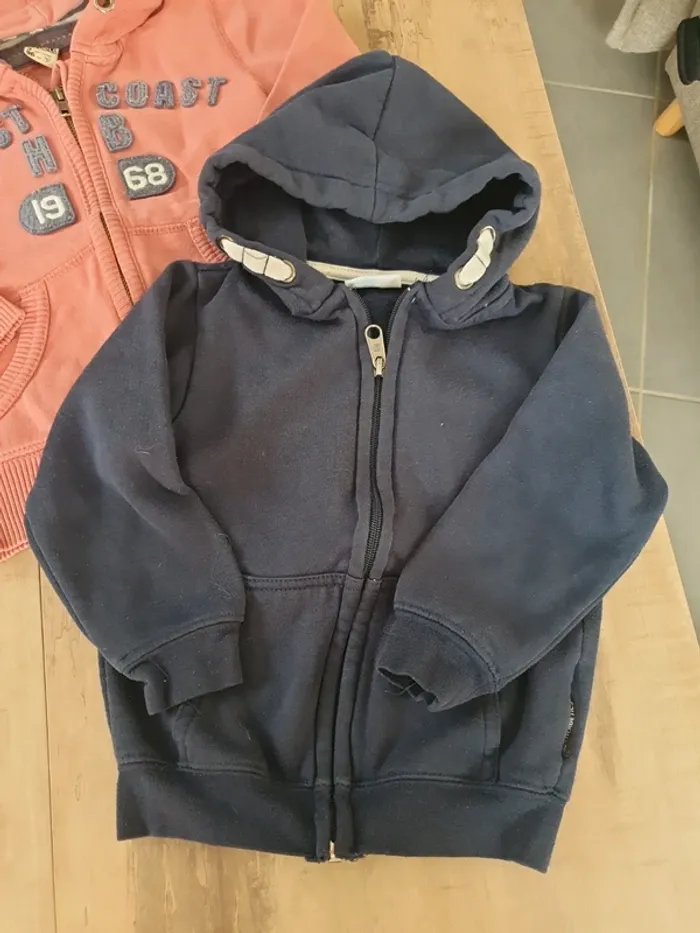 Sweats a capuche - photo numéro 2