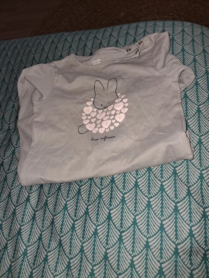 T-shirt à manches longues de la marque obaibi 36 mois